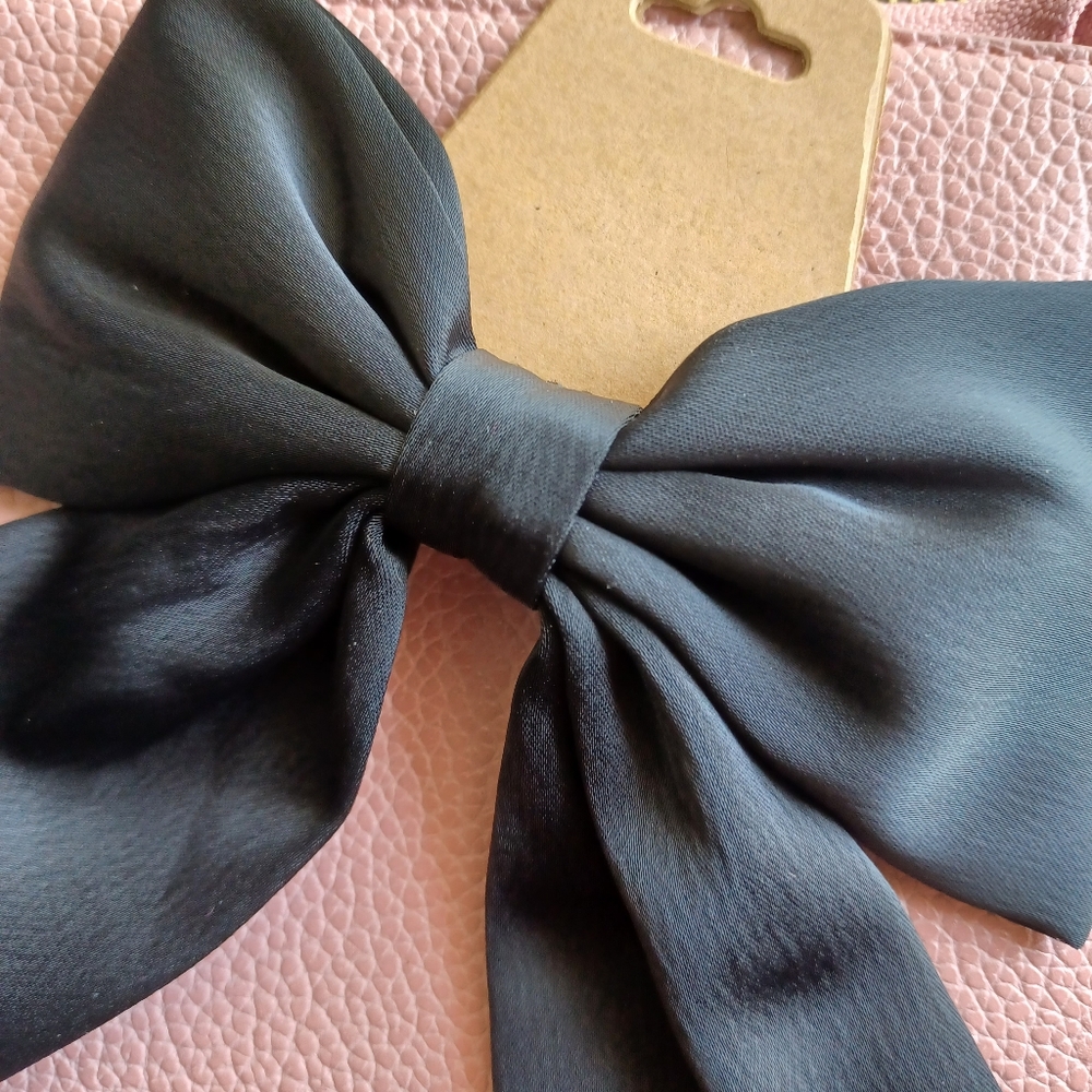 Black Hair Bow Gator Clip - Picture 3 of 5